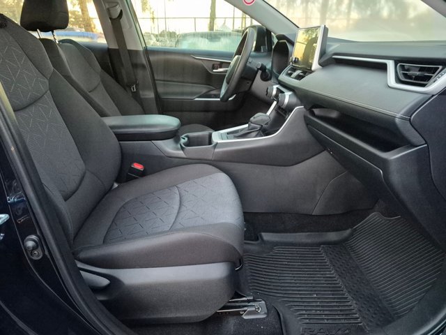 Used 2025 Toyota RAV4 XLE w/ Convenience Package FWD image 11