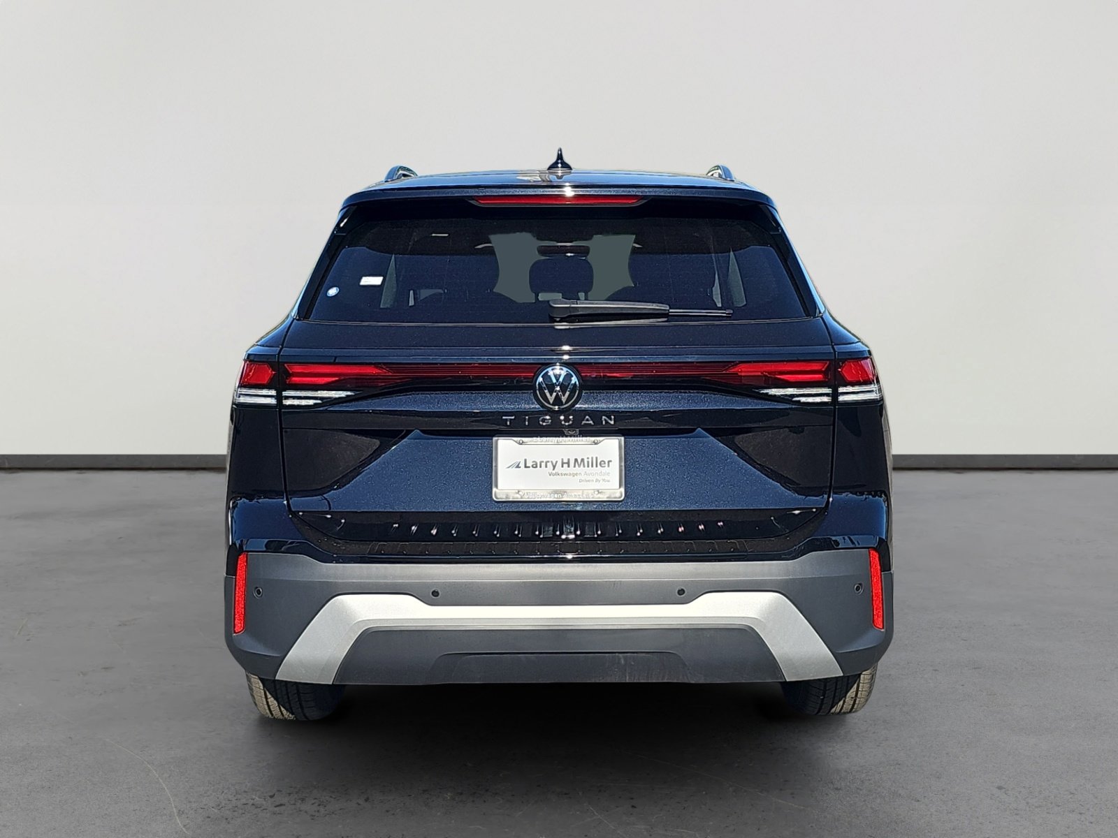 New 2025 Volkswagen Tiguan S image 4