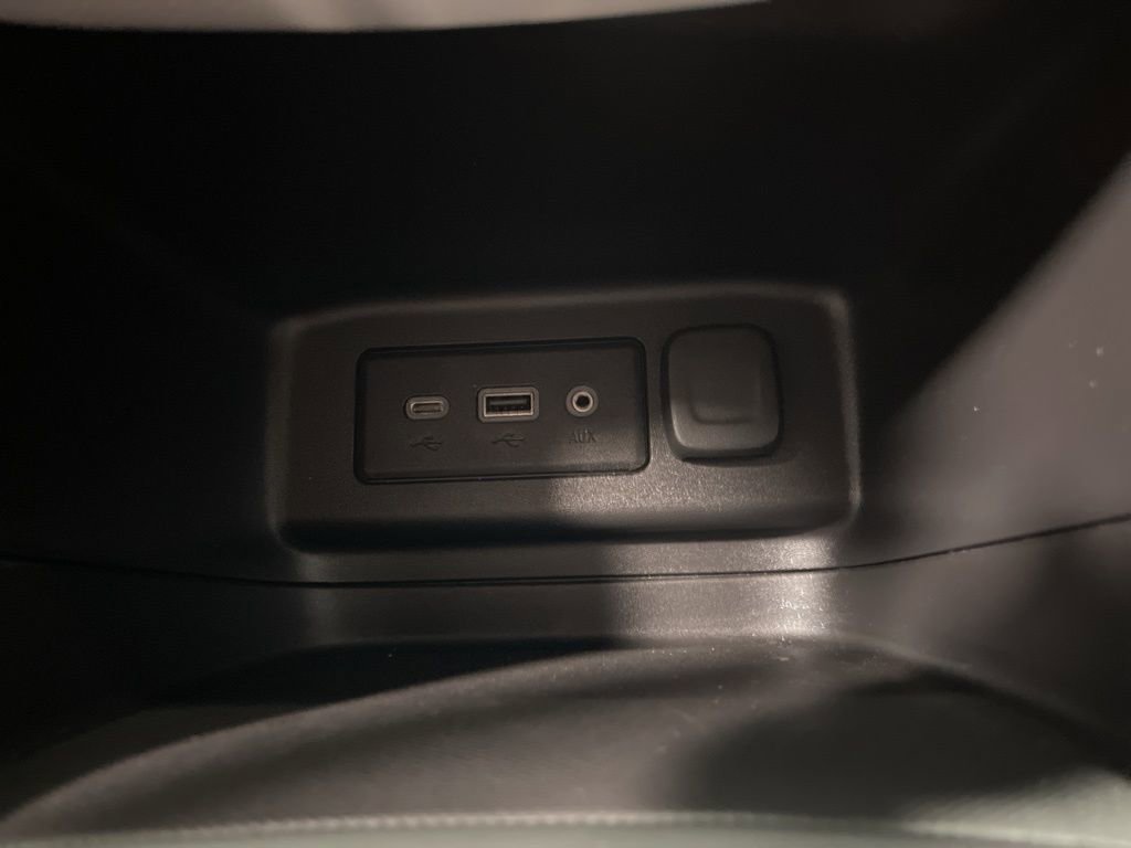 Used 2023 Chevrolet Equinox LS w/ LS Convenience Package FWD image 37
