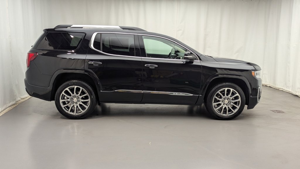 Certified 2023 GMC Acadia Denali w/ LPO, Floor Liner Package FWD image 6