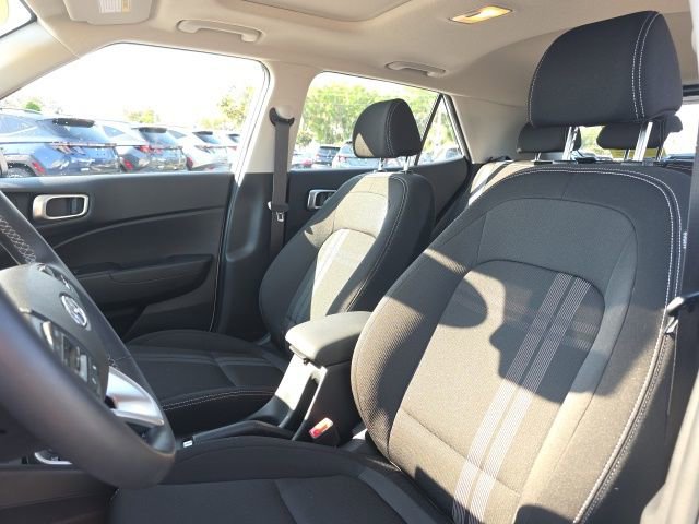 Certified 2026 Hyundai Venue SEL FWD image 6