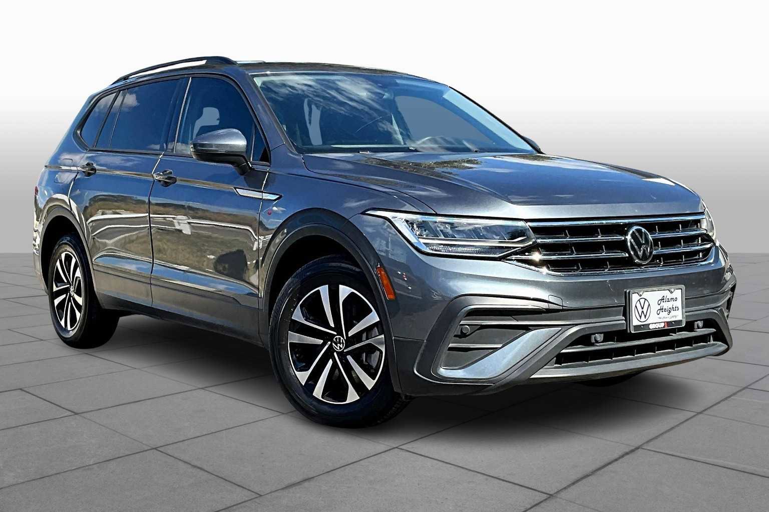 Certified 2023 Volkswagen Tiguan S image 2