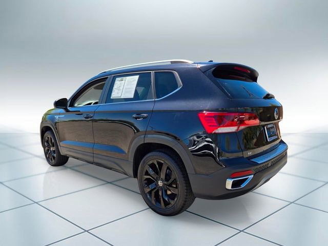 Used 2023 Volkswagen Taos SE w/ Black Wheel Package FWD image 8