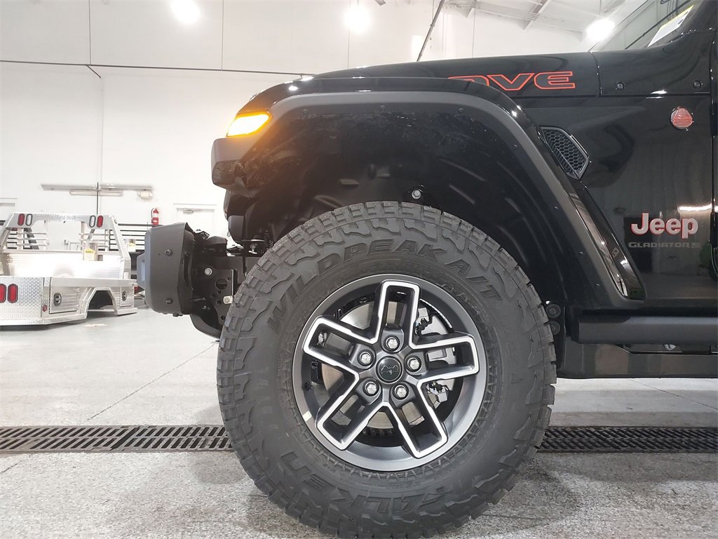 New 2026 Jeep Gladiator Mojave image 16