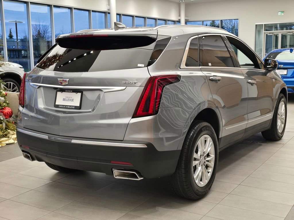 New 2025 Cadillac XT5 Luxury image 5