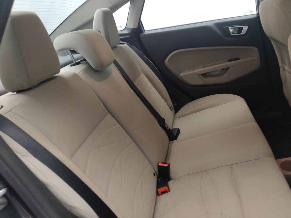 Used 2016 Ford Fiesta SE FWD image 19