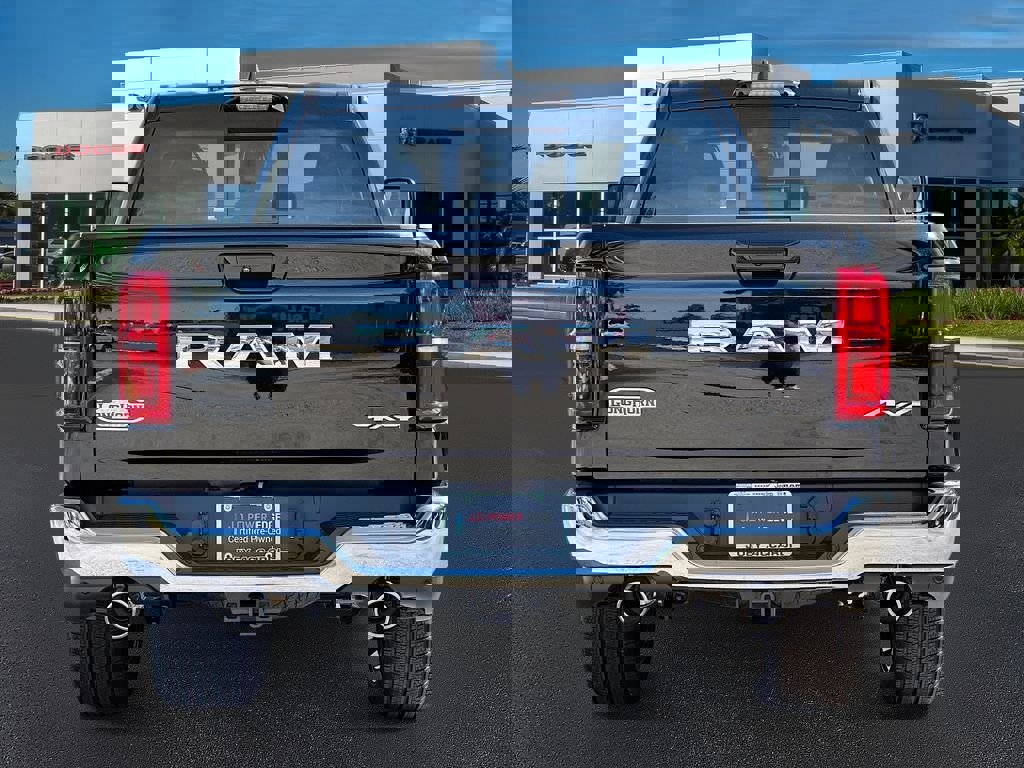 New 2025 RAM 1500 Limited image 8
