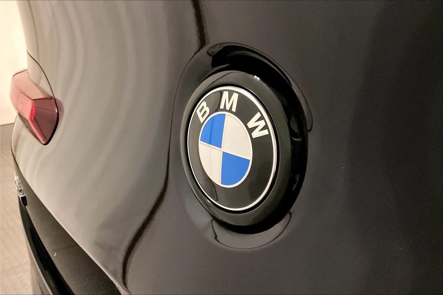 Used 2025 BMW X4 M40i w/ Premium Package AWD/4WD image 32