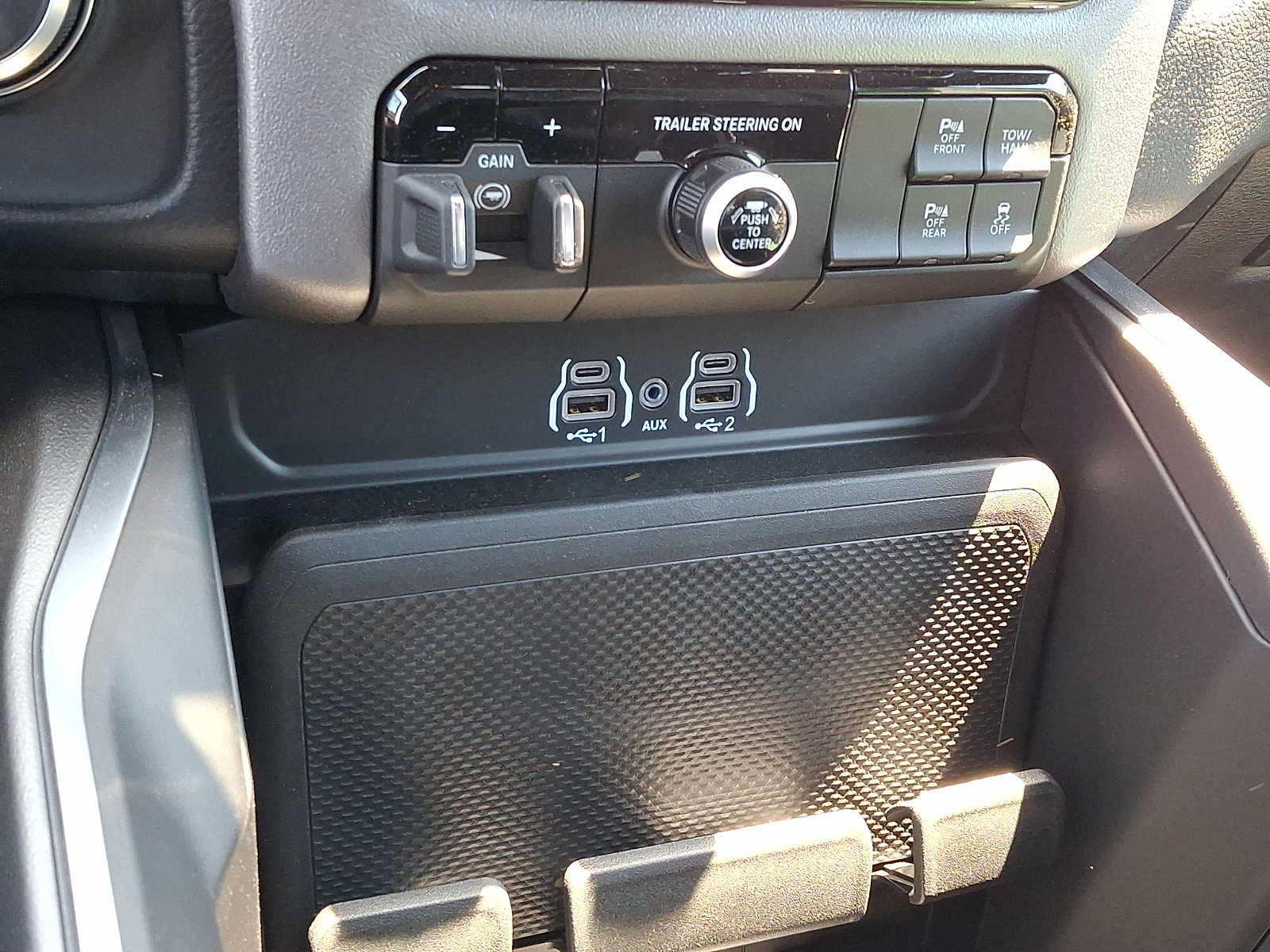 New 2026 RAM 1500 Big Horn AWD/4WD image 14