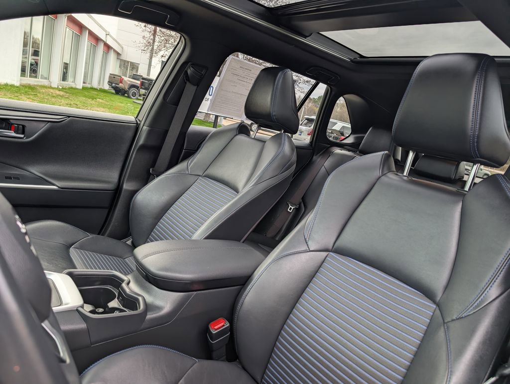 Used 2021 Toyota RAV4 XSE AWD/4WD image 19