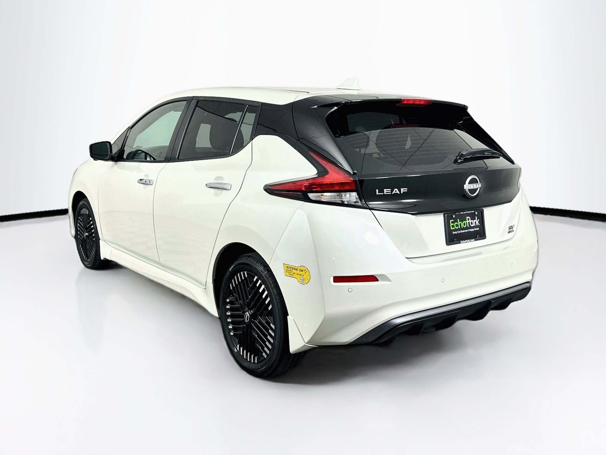 Used 2023 Nissan Leaf SV Plus FWD image 5