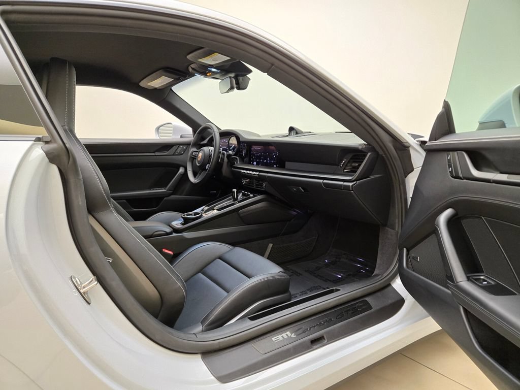 Used 2024 Porsche 911 Carrera GTS w/ Premium Package RWD image 21