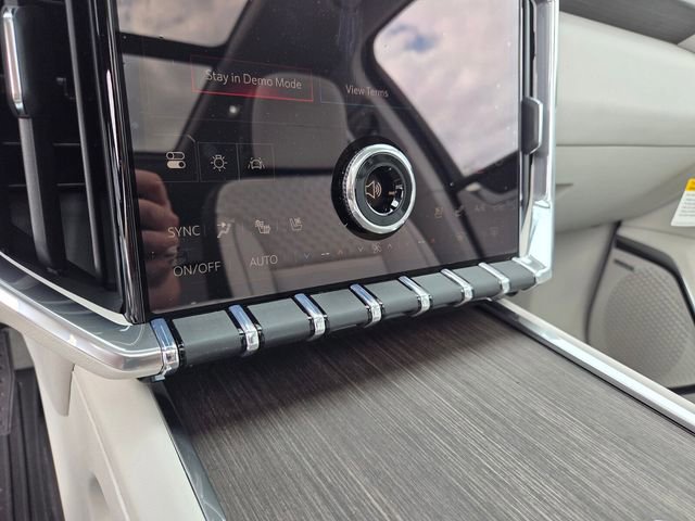 New 2026 GMC Acadia Denali w/ Super Cruise Package image 27