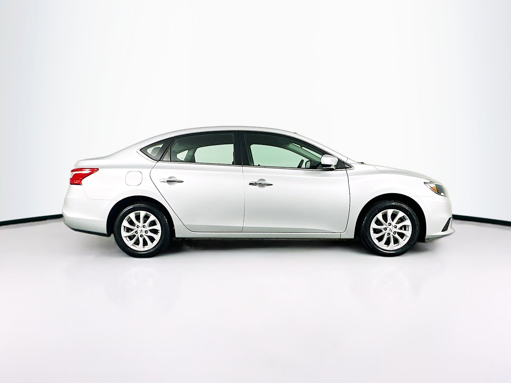 Used 2018 Nissan Sentra SV image 10