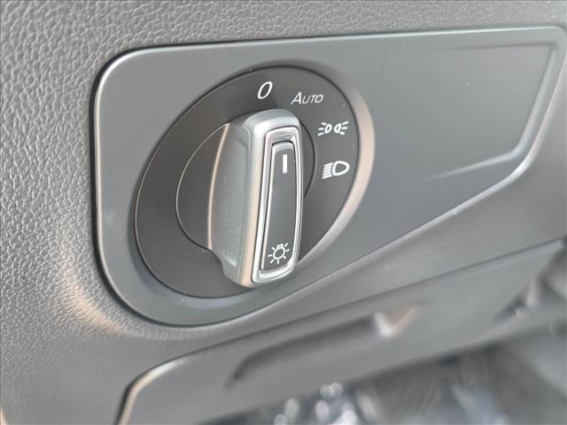 Certified 2022 Volkswagen Tiguan SE FWD image 9