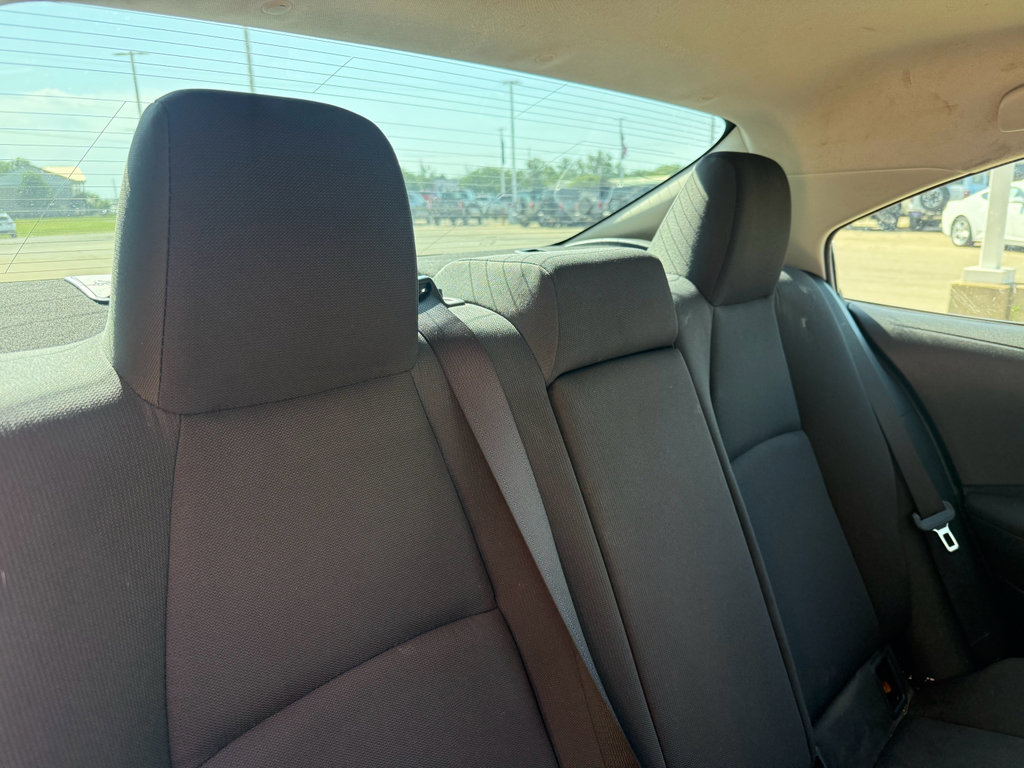 Used 2022 Toyota Corolla LE FWD image 12