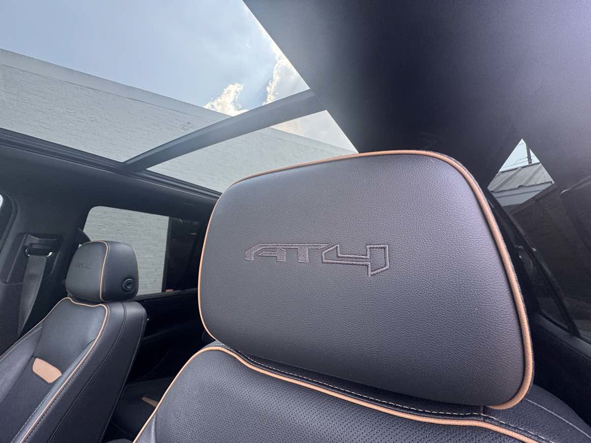 Used 2021 GMC Yukon AT4 AWD/4WD image 17