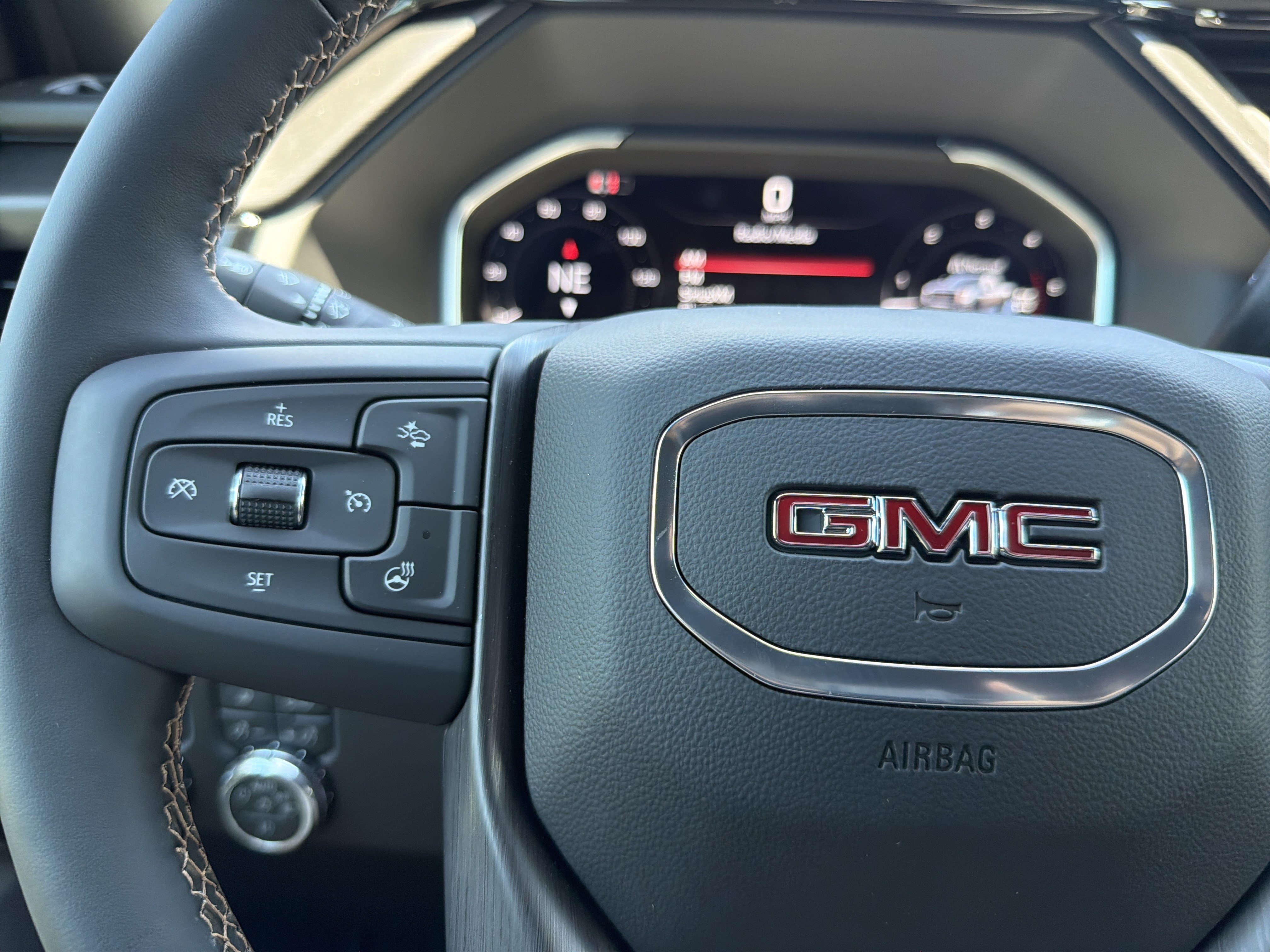 New 2026 GMC Sierra 2500 AT4 w/ AT4 Premium Plus Package AWD/4WD image 29