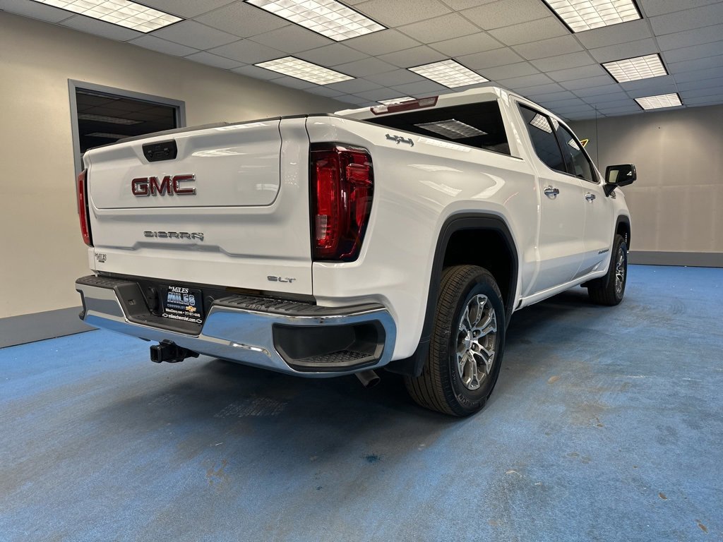 Certified 2025 GMC Sierra 1500 SLT image 2