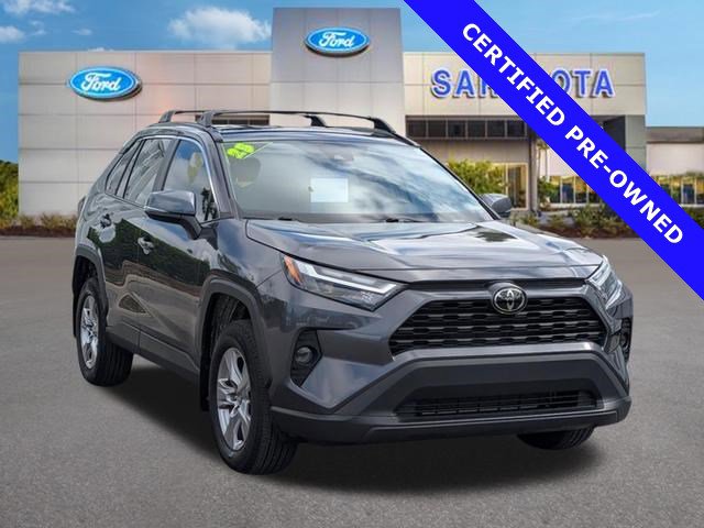 Used 2025 Toyota RAV4 XLE image 1