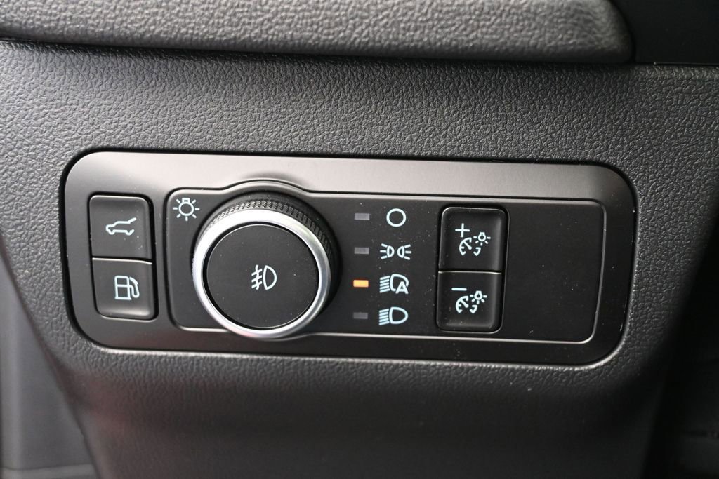 New 2026 Ford Escape SE FWD image 35