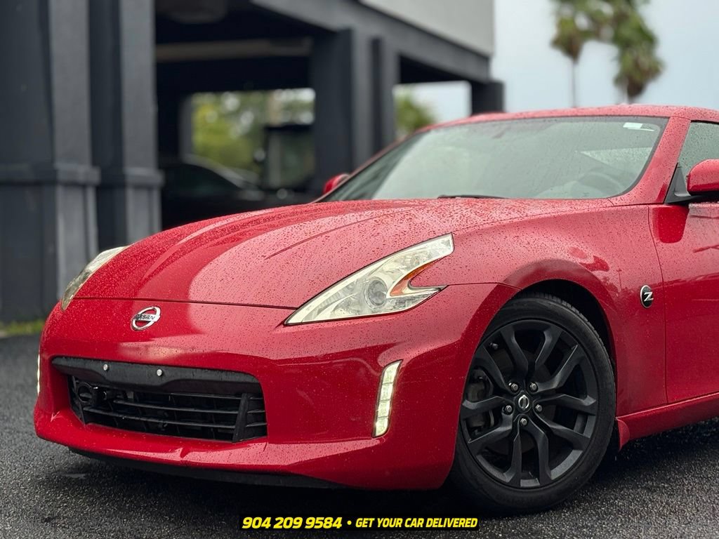 Used 2016 Nissan 370Z Coupe RWD image 2