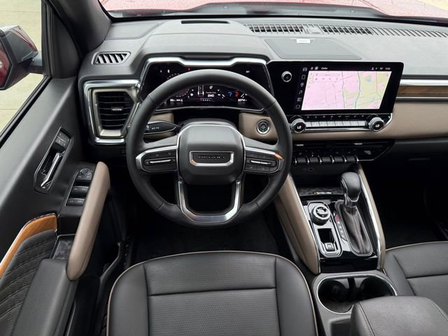 Used 2024 GMC Canyon Denali image 25