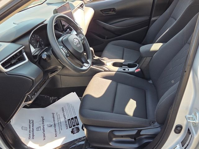 Used 2023 Toyota Corolla LE FWD image 5