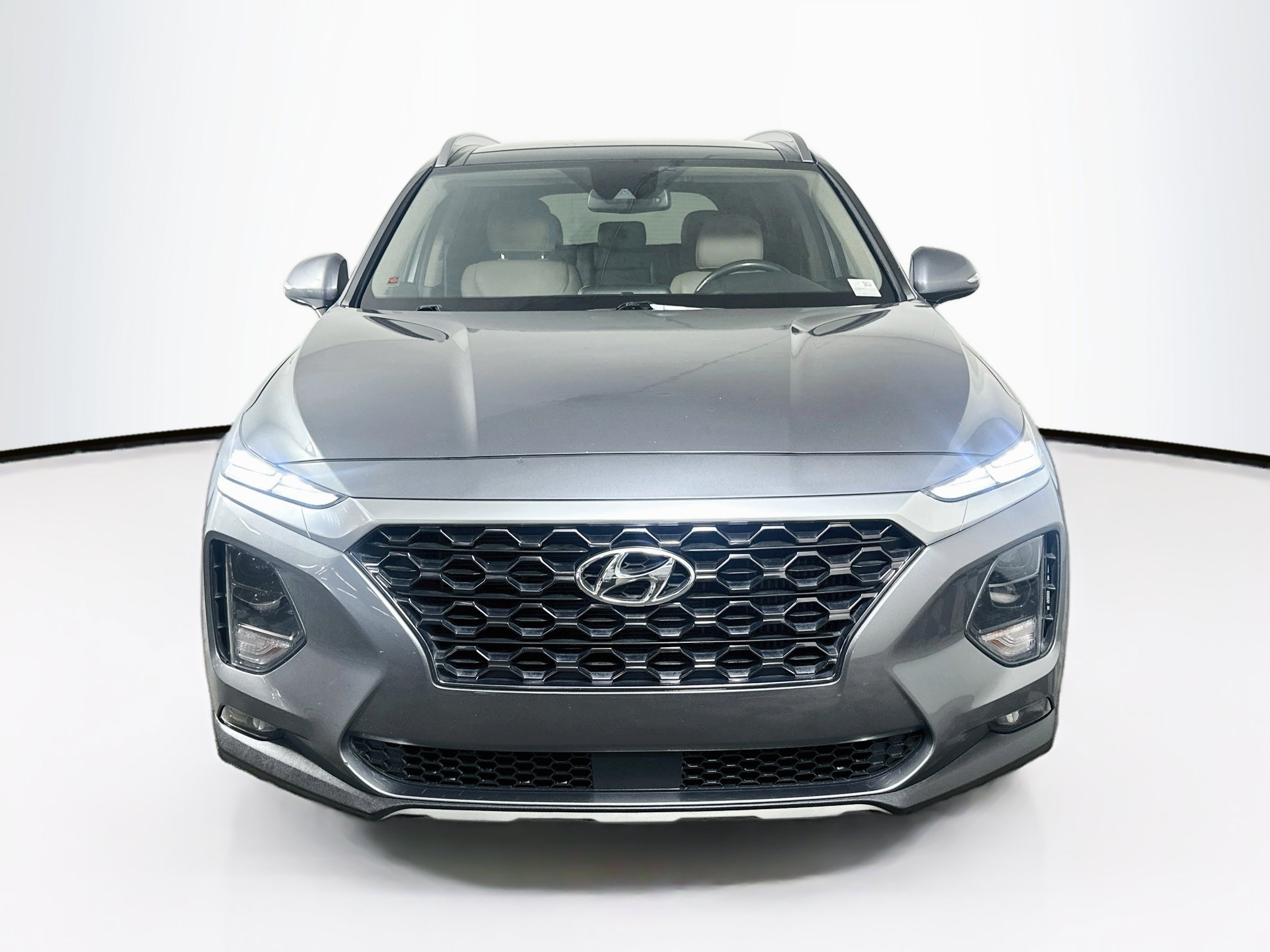 Used 2019 Hyundai Santa Fe Limited w/ Cargo Package FWD image 2