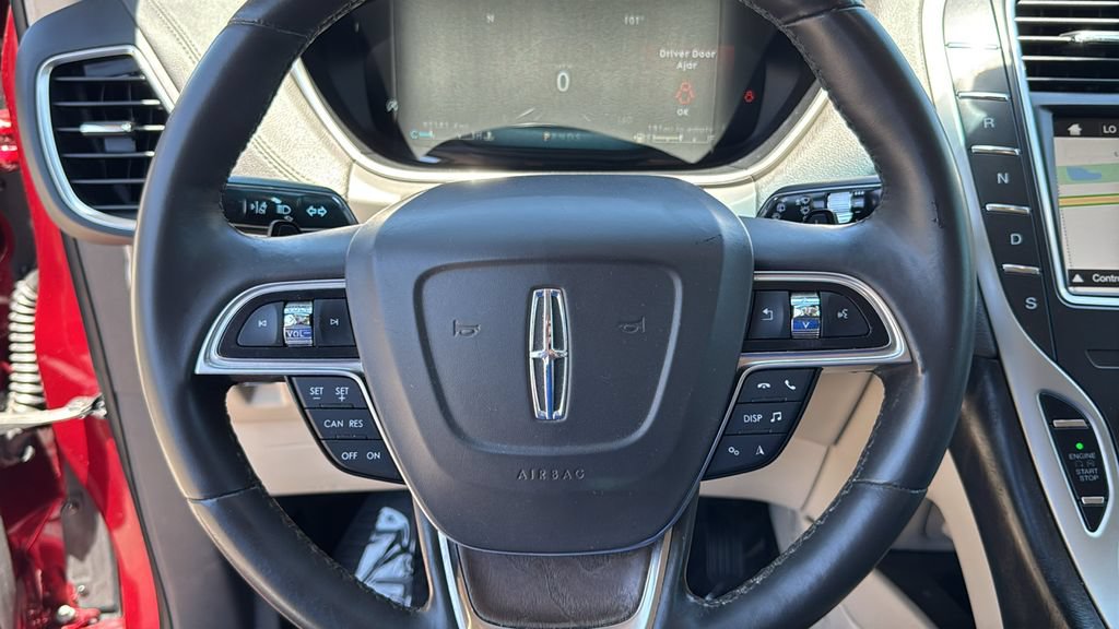 Used 2019 Lincoln Nautilus Select FWD image 10