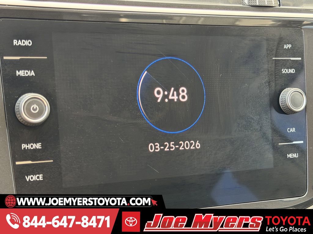 Used 2024 Volkswagen Tiguan SE image 18