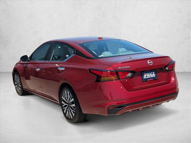 Used 2025 Nissan Altima 2.5 SV FWD image 8