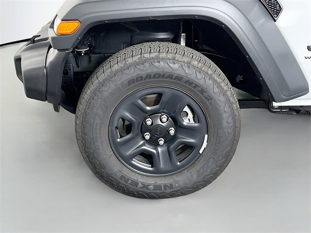 Used 2025 Jeep Wrangler Sport image 11
