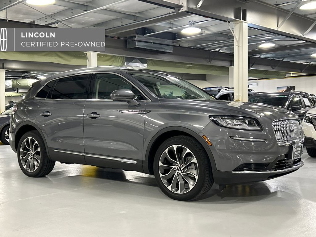 Used 2022 Lincoln Nautilus Reserve AWD/4WD image 1