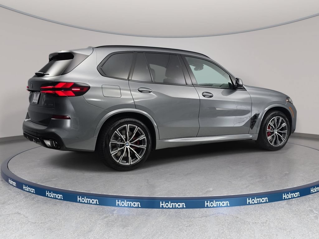 New 2026 BMW X5 xDrive50e w/ M Sport Package AWD/4WD image 5