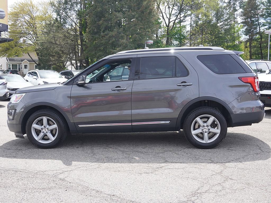 Used 2016 Ford Explorer XLT AWD/4WD image 14