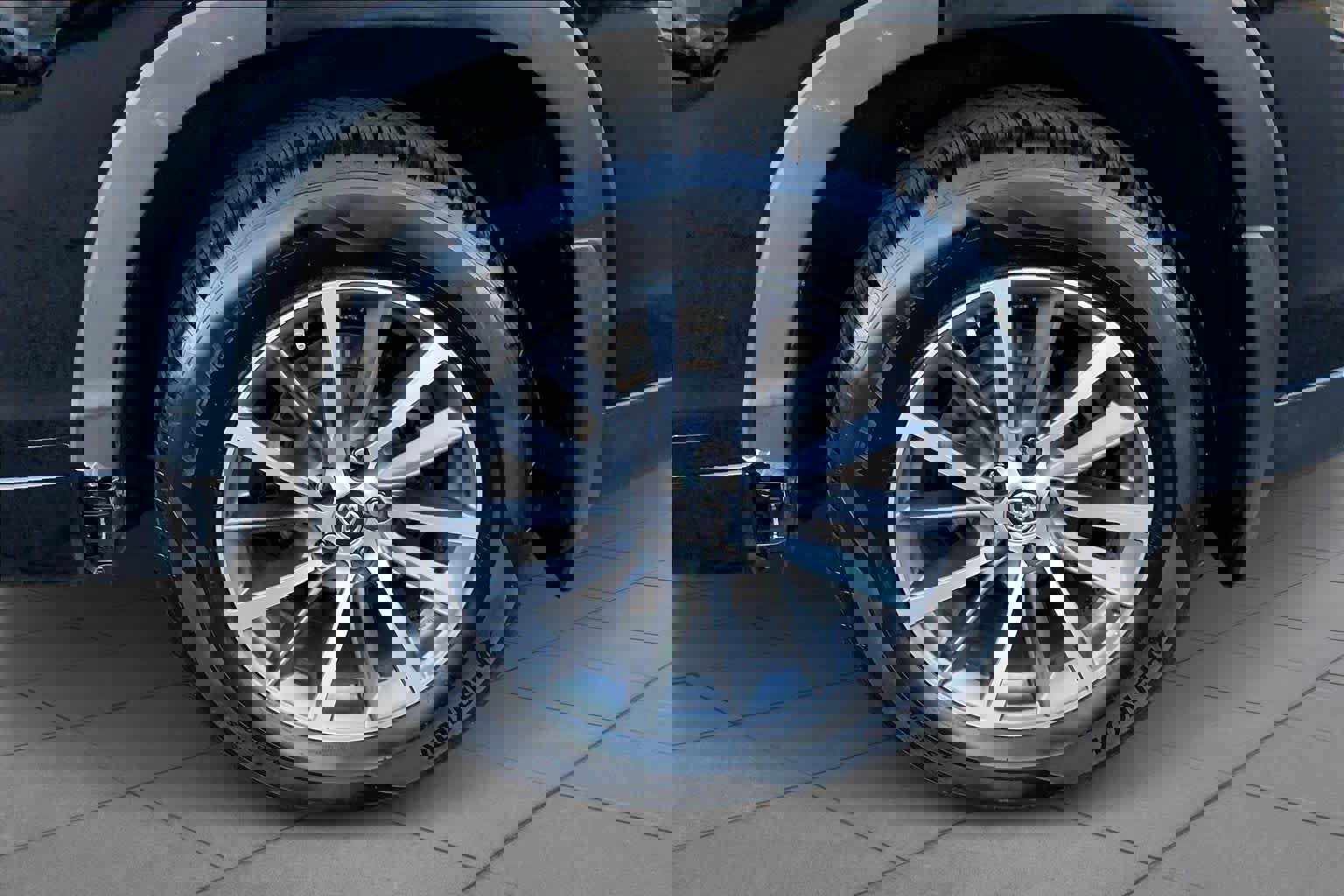 Used 2018 Toyota Highlander XLE image 11