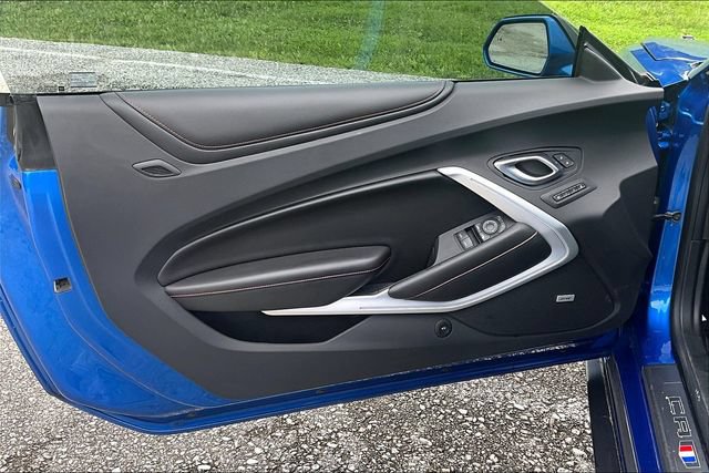 Used 2018 Chevrolet Camaro SS RWD image 22