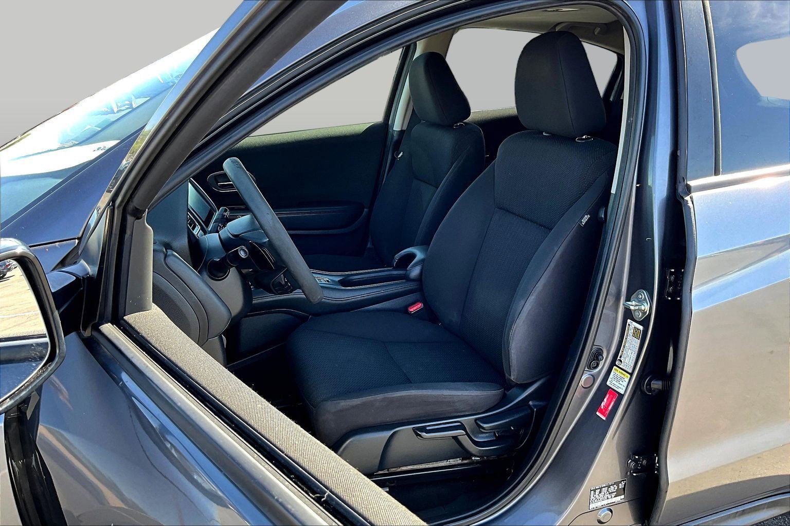 Used 2016 Honda HR-V EX image 22