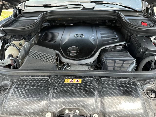 Used 2023 Mercedes-Benz GLS 450 4MATIC image 8