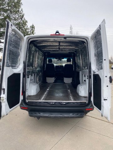 Used 2022 Mercedes-Benz Sprinter 2500 image 3