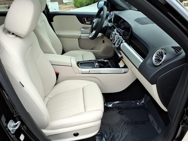 New 2026 Mercedes-Benz GLB 250 4MATIC image 16