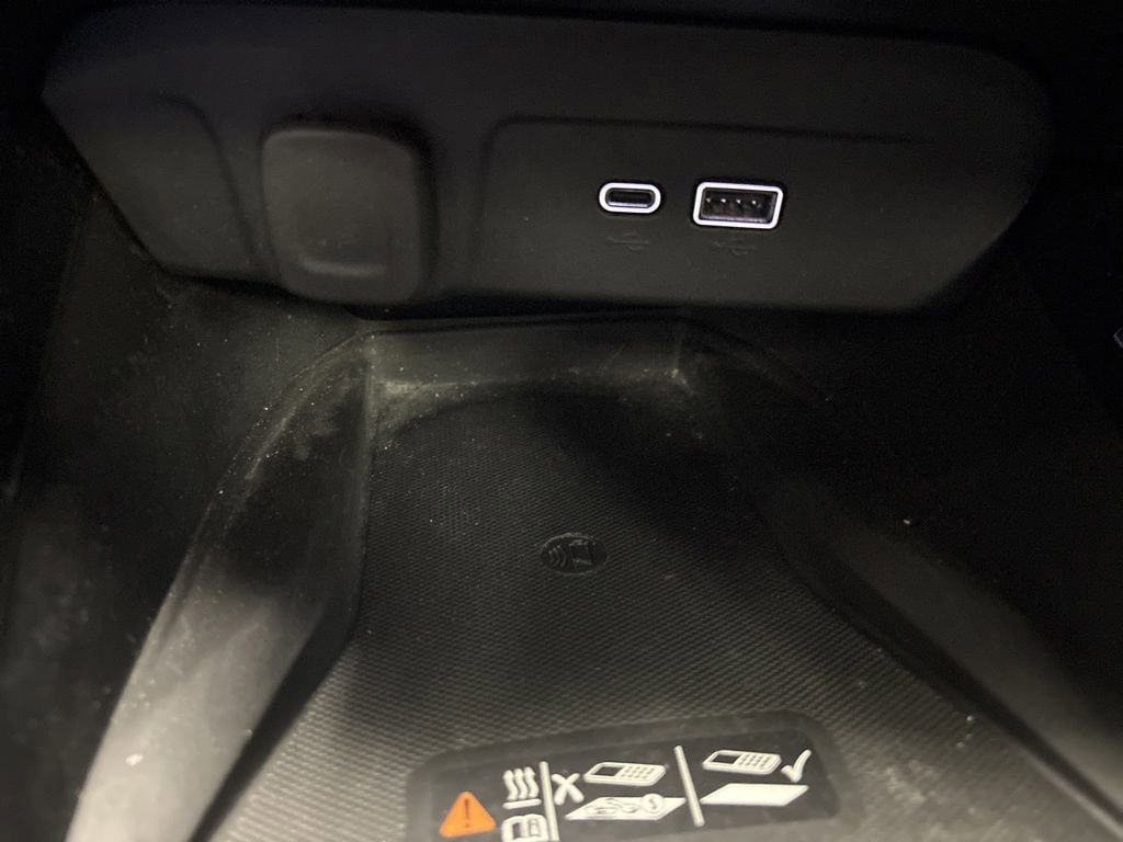 Used 2024 Chevrolet Trax ACTIV w/ Sunroof Package FWD image 33