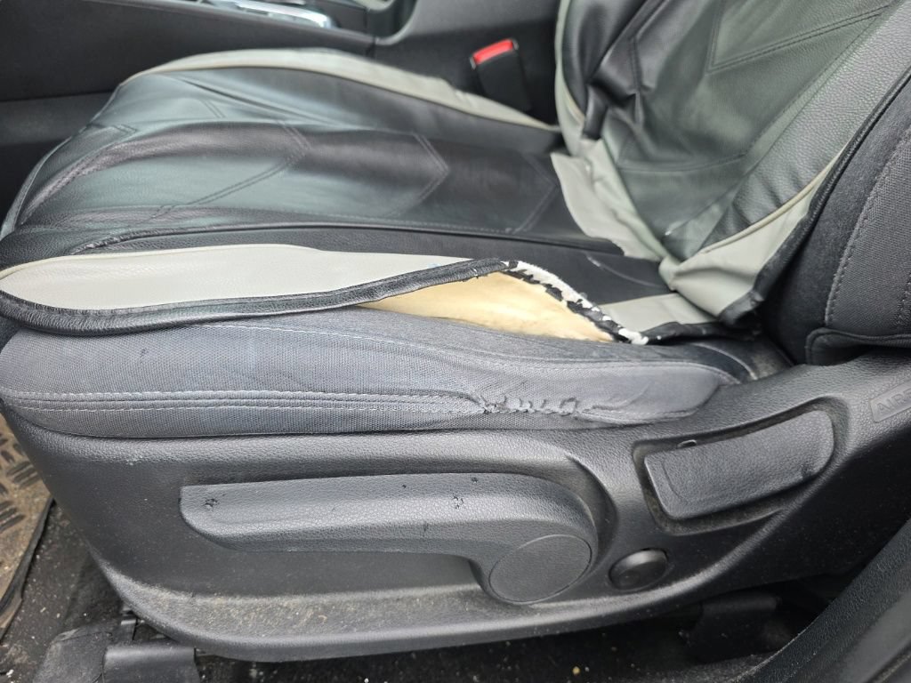 Used 2019 Hyundai Santa Fe SE AWD/4WD image 12