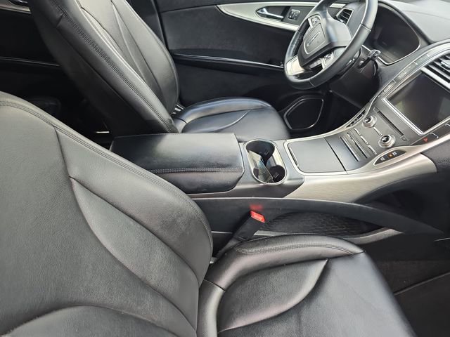 Used 2019 Lincoln Nautilus FWD image 16