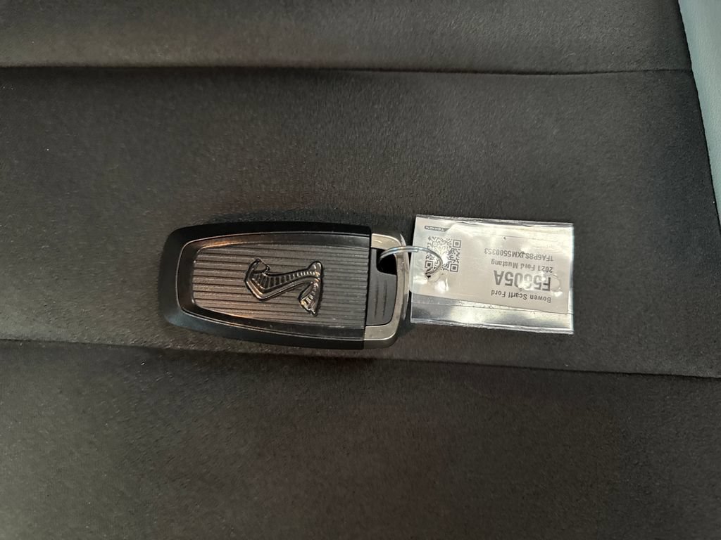 Used 2021 Ford Mustang Shelby GT500 w/ Technology Package RWD image 31