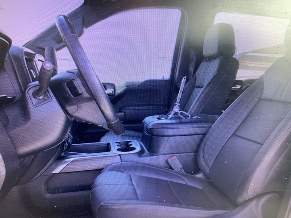 Used 2020 Chevrolet Silverado 1500 High Country w/ Technology Package image 12
