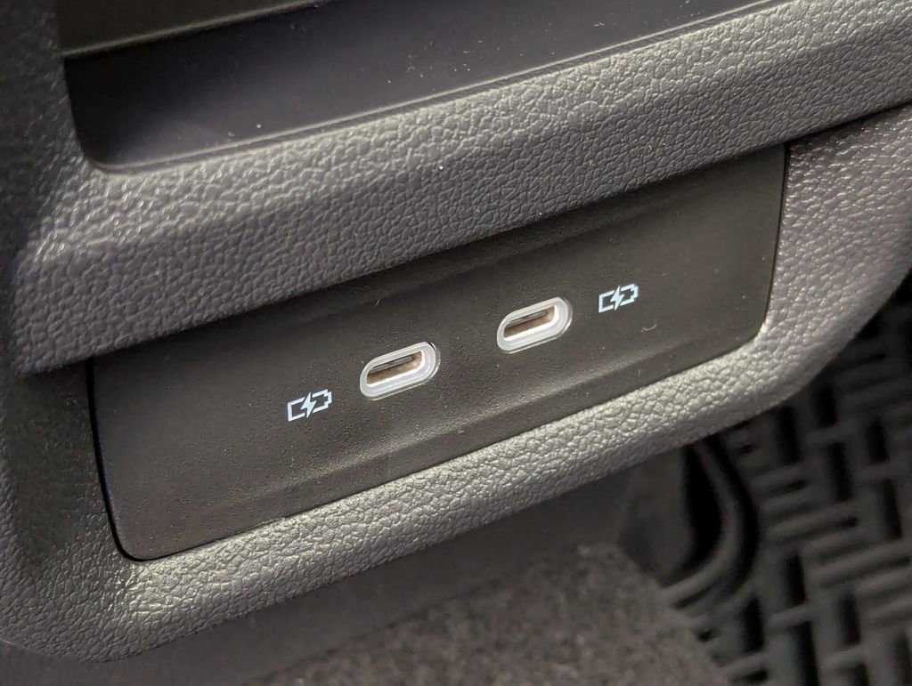 New 2026 Volkswagen Taos SE AWD/4WD image 25
