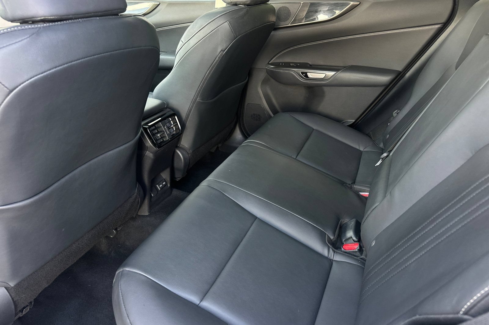 Used 2022 Lexus NX 350h AWD image 12