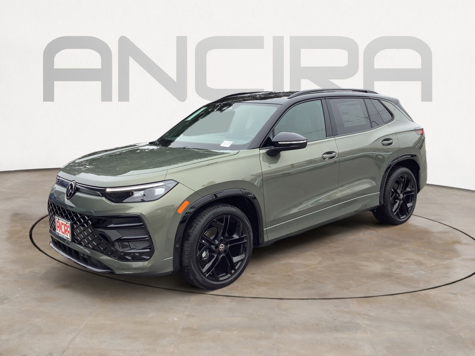 New 2026 Volkswagen Tiguan SE R-Line image 4